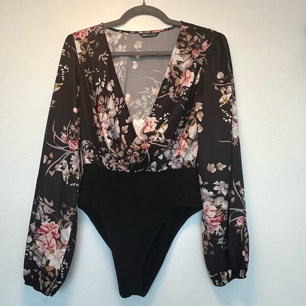 SHEIN long sleeve black floral body suit/ Size M/ never worn